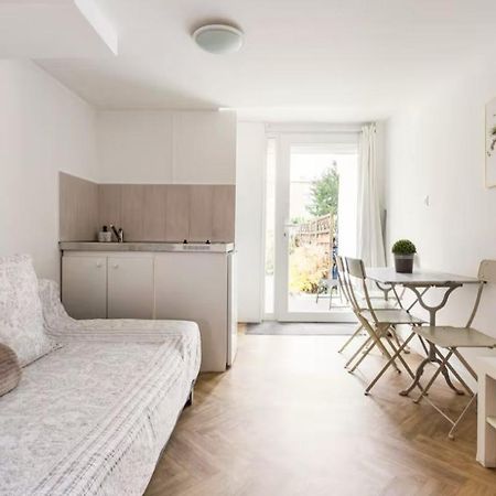 Escapade Pres De Lille - Appartement Charmant Avec Terrasse Et Parking Privee モン＝ザン＝バルール エクステリア 写真