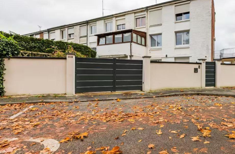 Escapade Pres De Lille - Appartement Charmant Avec Terrasse Et Parking Privee モン＝ザン＝バルール エクステリア 写真