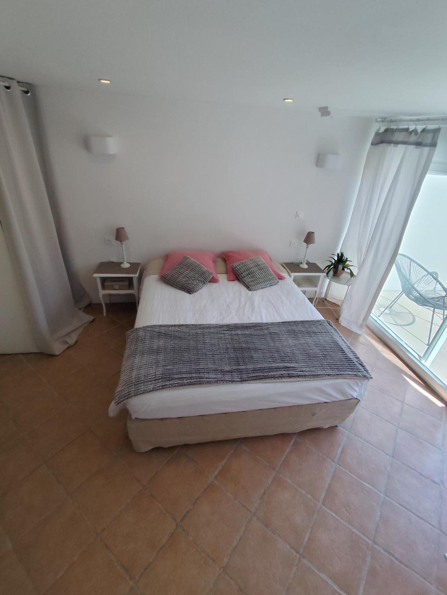 Escapade Pres De Lille - Appartement Charmant Avec Terrasse Et Parking Privee モン＝ザン＝バルール エクステリア 写真
